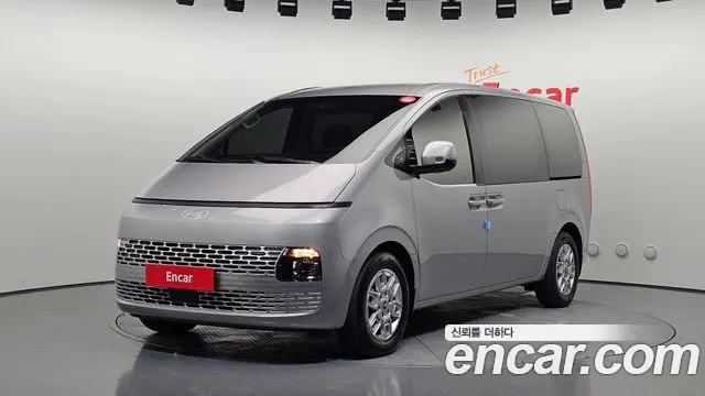Hyundai Staria 11