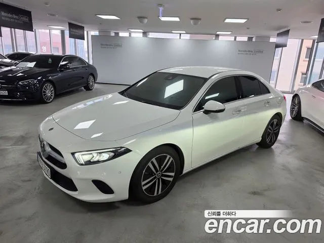 Mercedes-Benz A- W177 A220