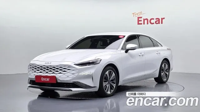 Kia K8 Hybrid Noblesse