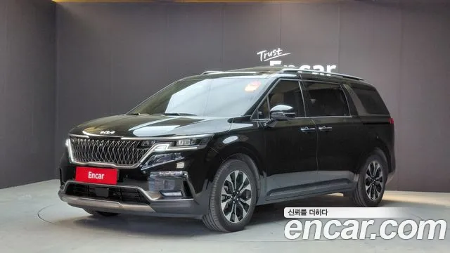 Kia Carnival 4 Gasoline 9 Signature