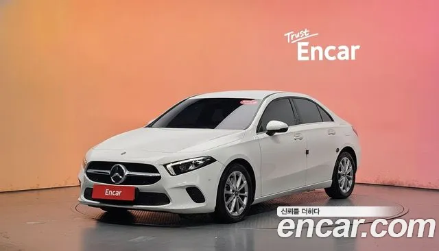 Mercedes-Benz A- W177 A220