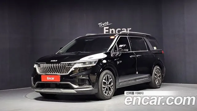 Kia Carnival 4 Gasoline 11 Signature