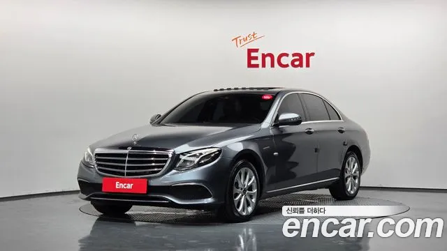 Mercedes-Benz E- W213 E220d 4MATIC Exclusive
