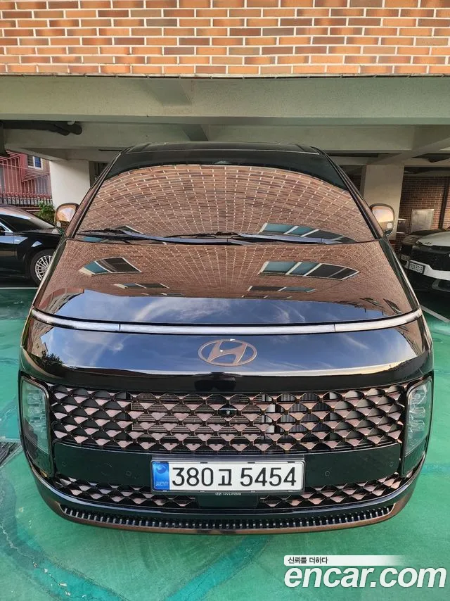 Hyundai Staria 4WD 7 Inspiration