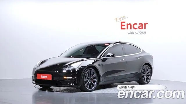 Tesla 3 AWD