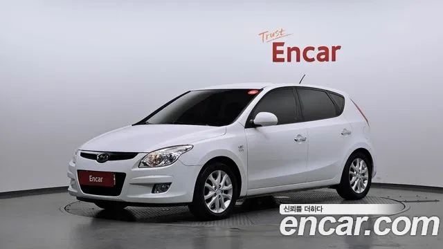 Hyundai i30 1.6 VVT Base