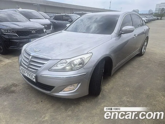 Hyundai Genesis BH330 Base