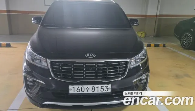 Kia The New Carnival 9 Noblesse