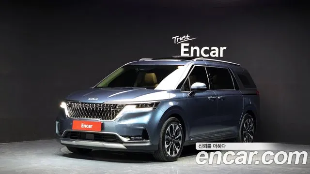 Kia Carnival 4 Gasoline 7 Noblesse