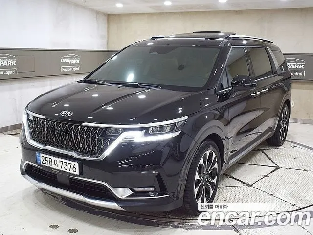 Kia Carnival 4 9 Signature