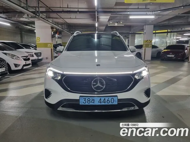 Mercedes-Benz EQB X243 EQB300 4MATIC