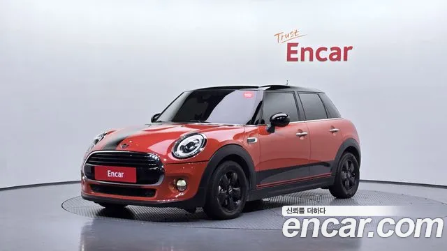 MINI Cooper 5 Base 3