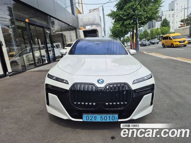 BMW i7 (G70) xDrive 60 M