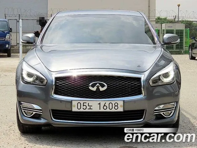 Q70 3.7