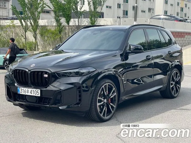 BMW X5 (G05) M60i