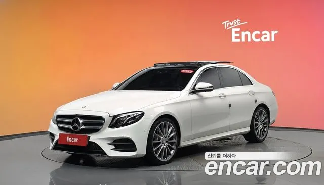 Mercedes-Benz E- W213 E300 4MATIC AMG Line