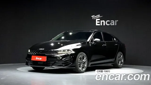 Kia K5 III 2.0 Signature