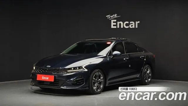 Kia K5 III 2.0 Signature