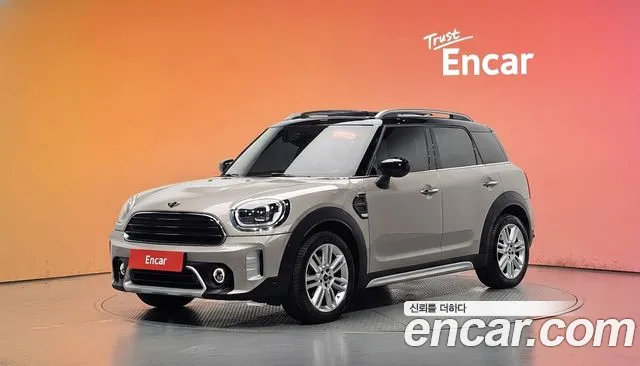 MINI Cooper Countryman 2