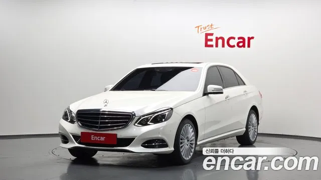Mercedes-Benz E- W212 E300