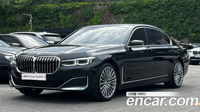 BMW 7 (G11) 745Le i