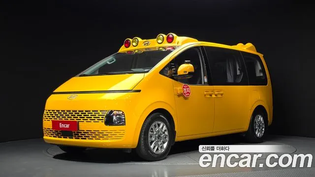 Hyundai Staria L3.5 11