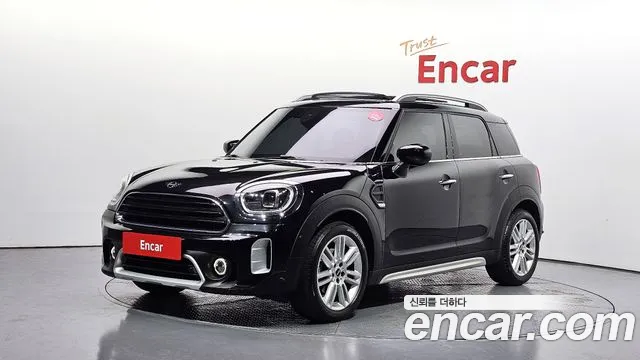 MINI Cooper Countryman 2