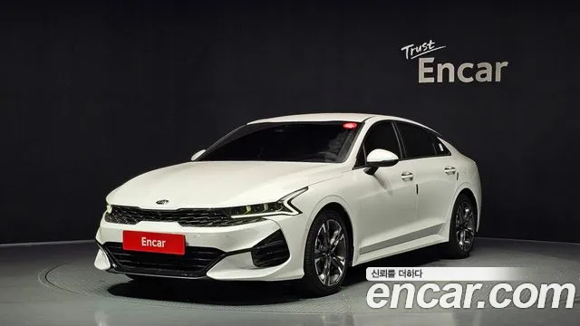 Kia K5 III 2.0 Signature
