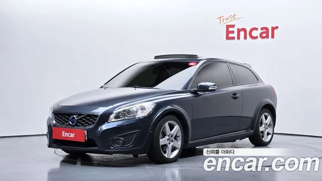 Volvo C30 D4 1
