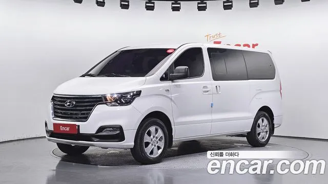 Hyundai The New Grand Starex 4WD 12