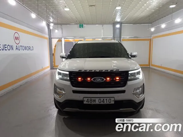 Ford Explorer 2.3 Limited 4WD 5