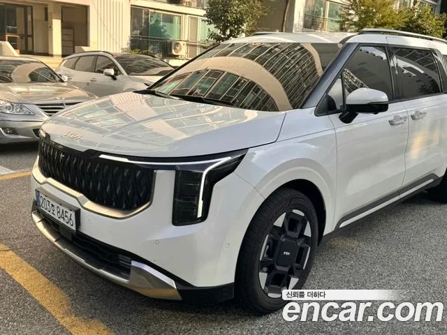 Kia The New Carnival 4 HEV 9 Noblesse