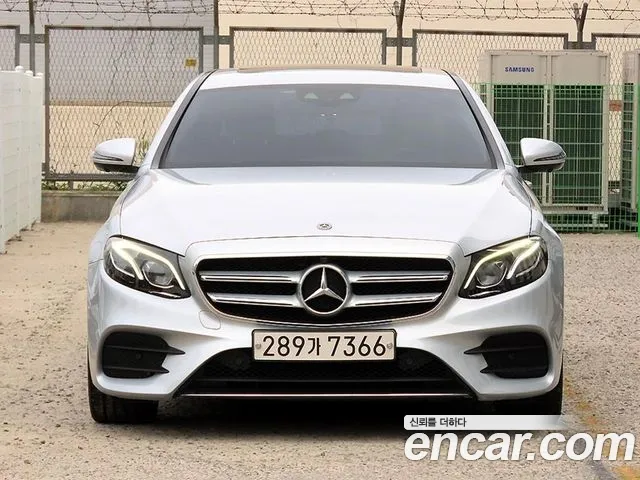 Mercedes-Benz E- W213 E250 AMG Line