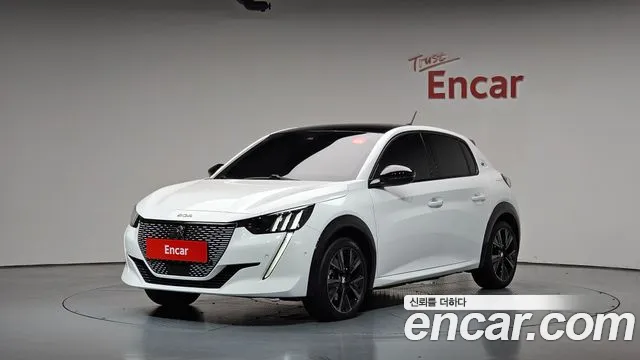 Peugeot e-208 2 GT
