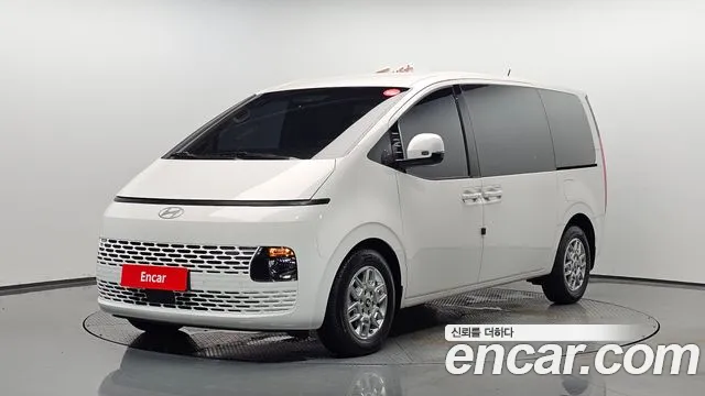 Hyundai Staria 3