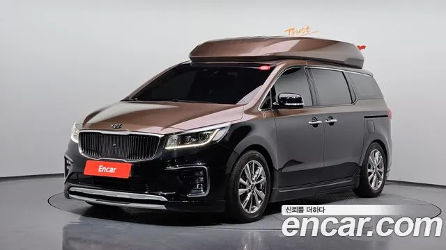 Kia The New Carnival Gasoline 9