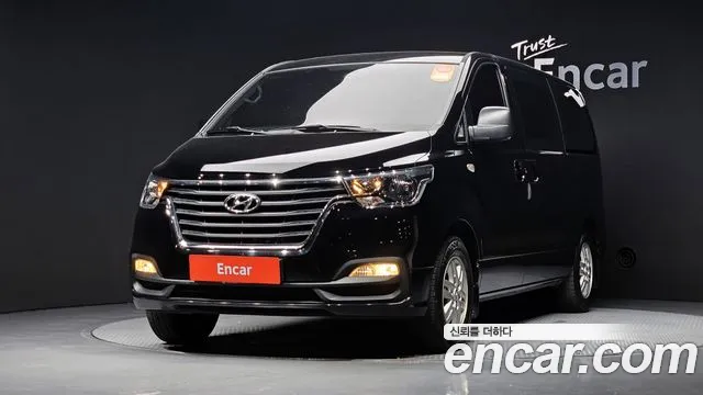 Hyundai The New Grand Starex 3