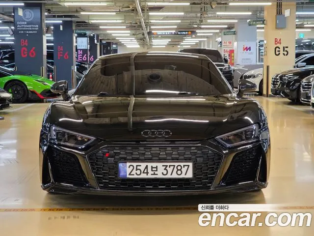 Audi R8 (4S) 5.2 V10