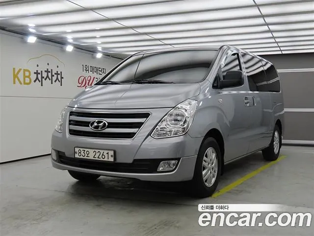 Hyundai Grand Starex 3