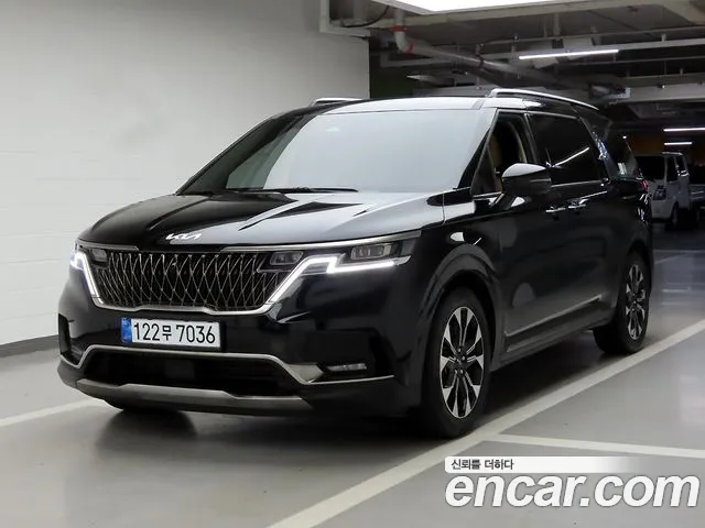 Kia Carnival 4 Gasoline 9 Signature