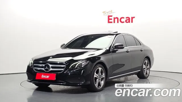 Mercedes-Benz E- W213 E300
