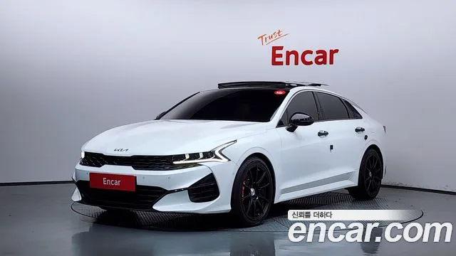 Kia K5 III 1.6 Turbo Signature