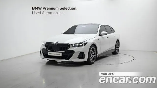 BMW 5 (G60) 520i