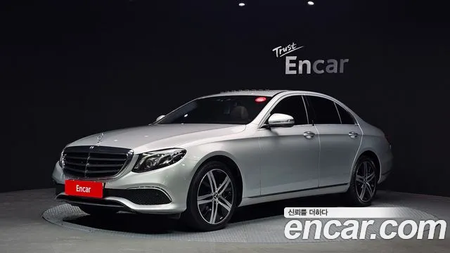 Mercedes-Benz E- W213 E220d Exclusive