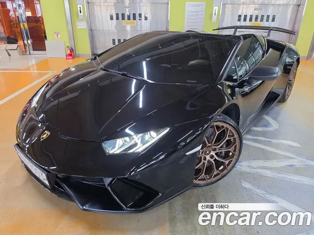 Lamborghini LP640-4