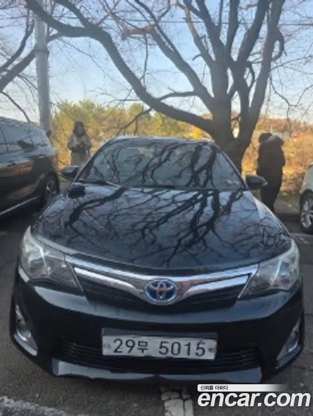 Toyota Camry Hybrid XLE