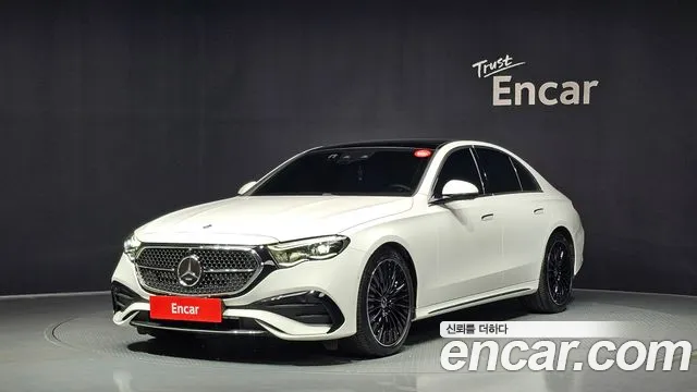 Mercedes-Benz E- W214 E300 4MATIC AMG Line