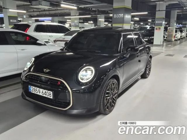 MINI Cooper S 4 5