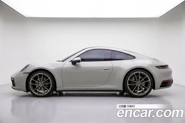 Porsche 911 (992)