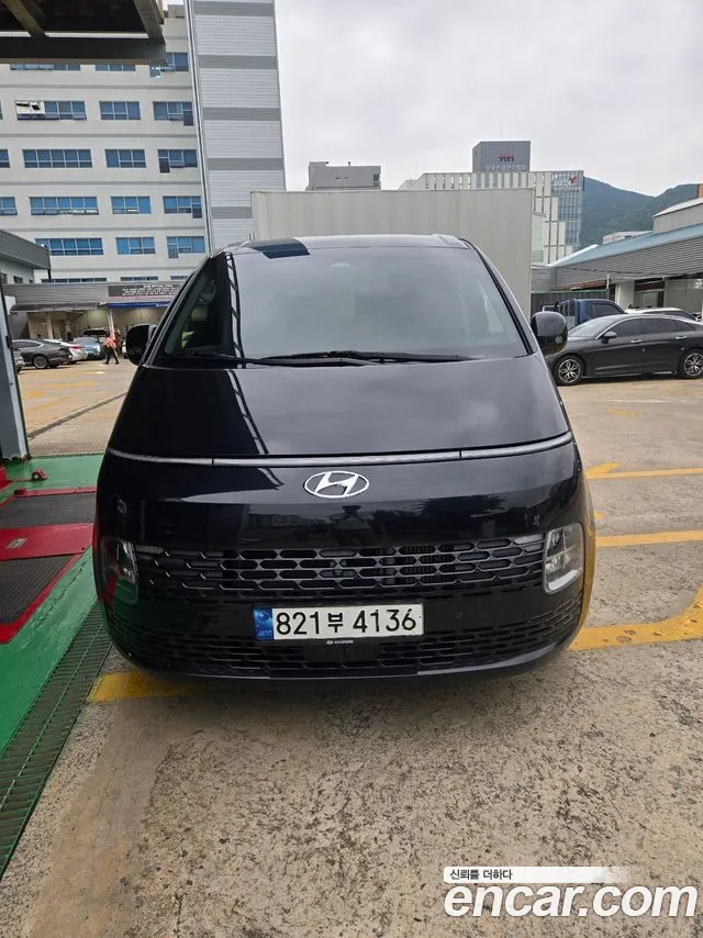Hyundai Staria 5